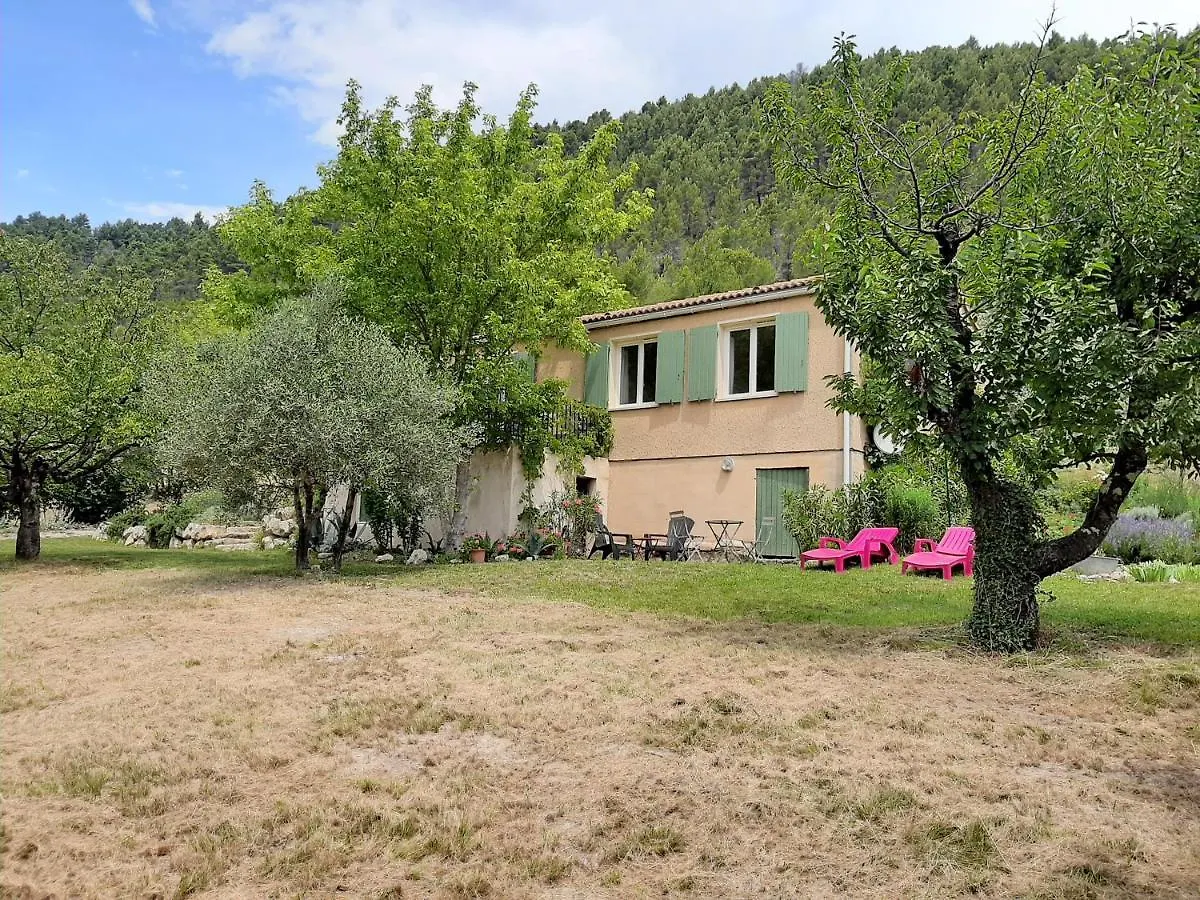 Hébergement de vacances Villa Gabriel, Villa Entiere En Pleine Nature, Wifi Buis-les-Baronnies France