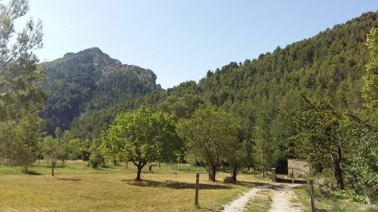Hébergement de vacances Villa Gabriel, Villa Entiere En Pleine Nature, Wifi Buis-les-Baronnies France